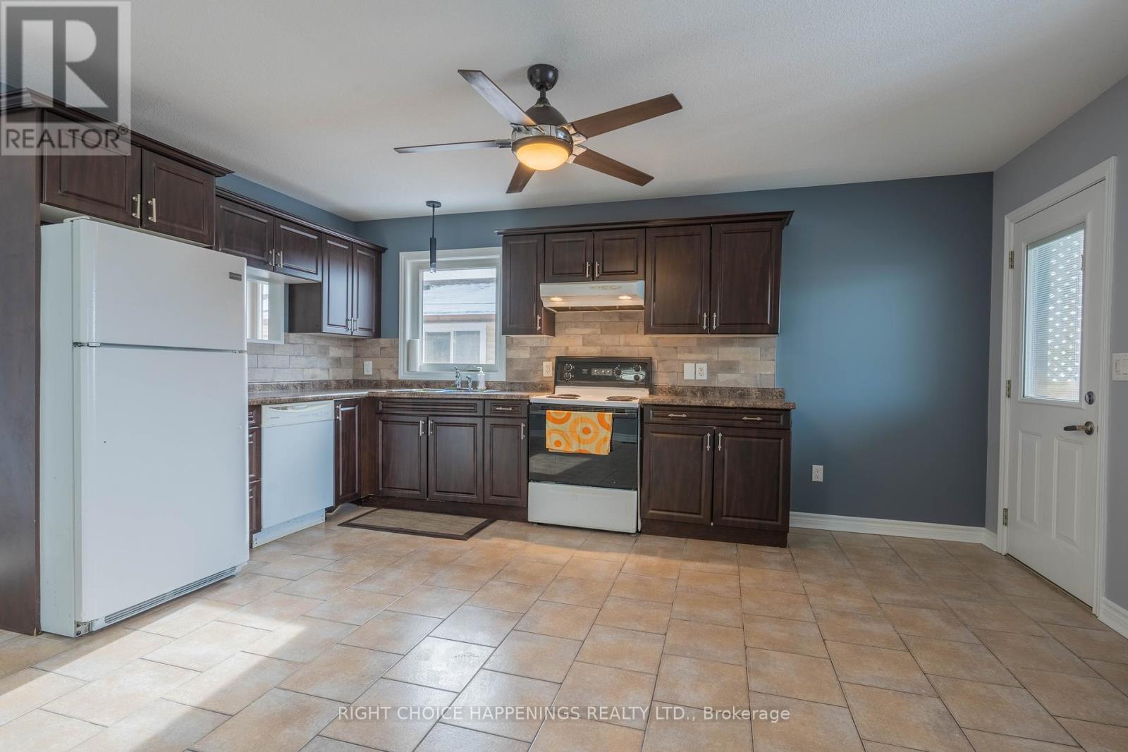 282 Wright Street, Welland (773 - Lincoln/crowland), Ontario  L3B 2K3 - Photo 5 - X11946535