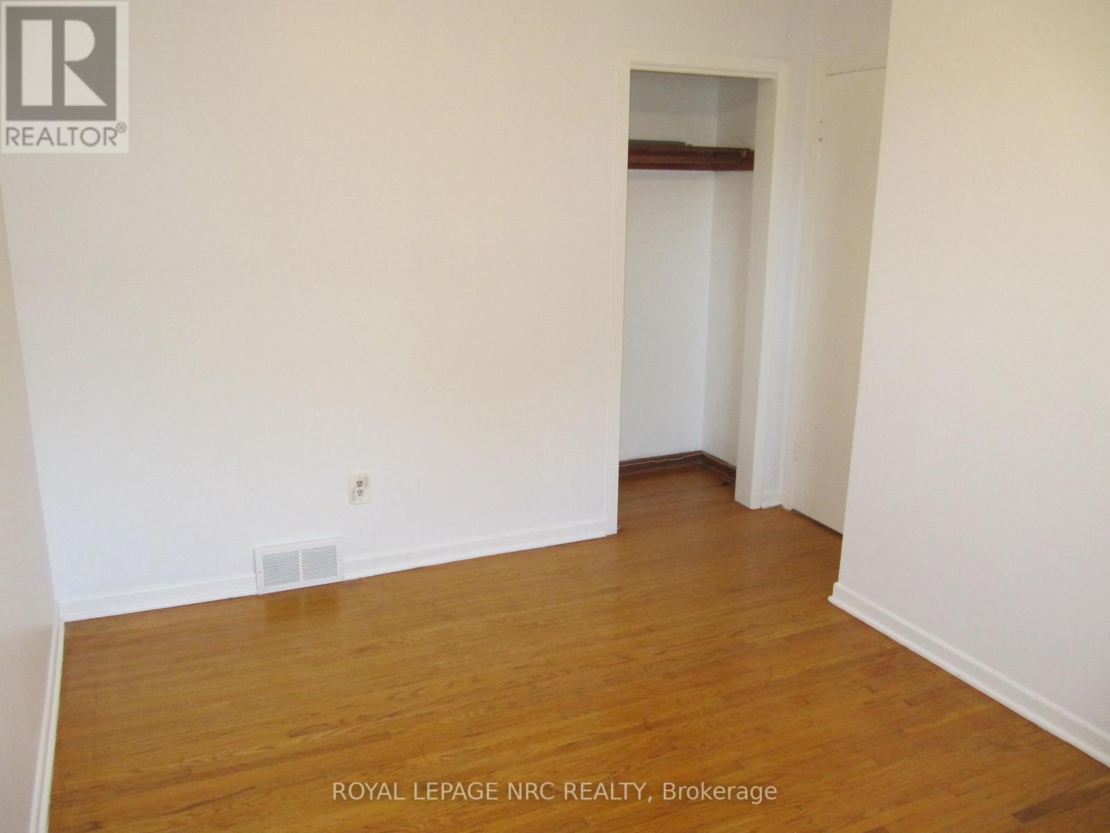 2 Black Knight Road, St. Catharines (443 - Lakeport), Ontario  L2N 3C1 - Photo 13 - X11958431