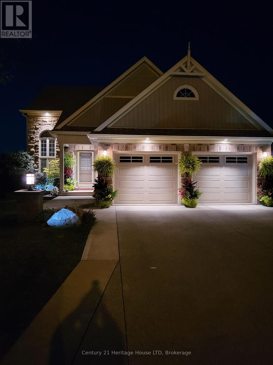 15 Auburn Court, Welland (773 - Lincoln/crowland), Ontario  L3B 0A5 - Photo 2 - X11958466