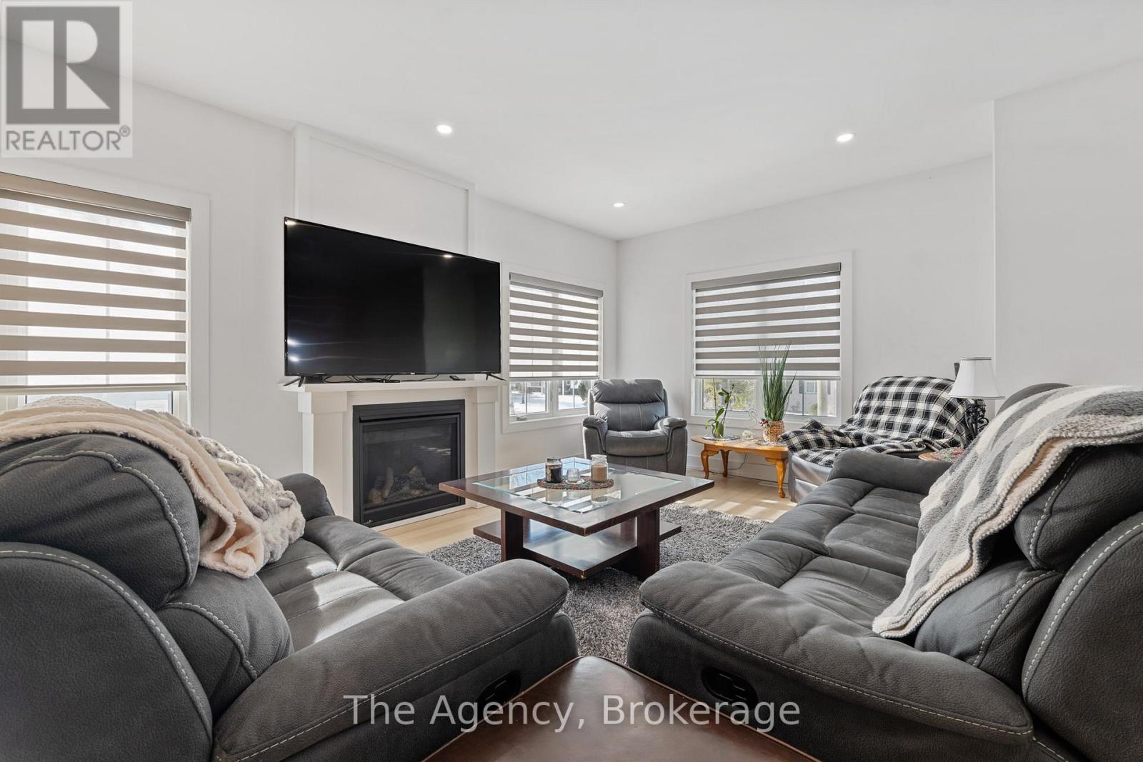 324 Thornwood Avenue, Fort Erie (335 - Ridgeway), Ontario  L0S 1N0 - Photo 7 - X11961340