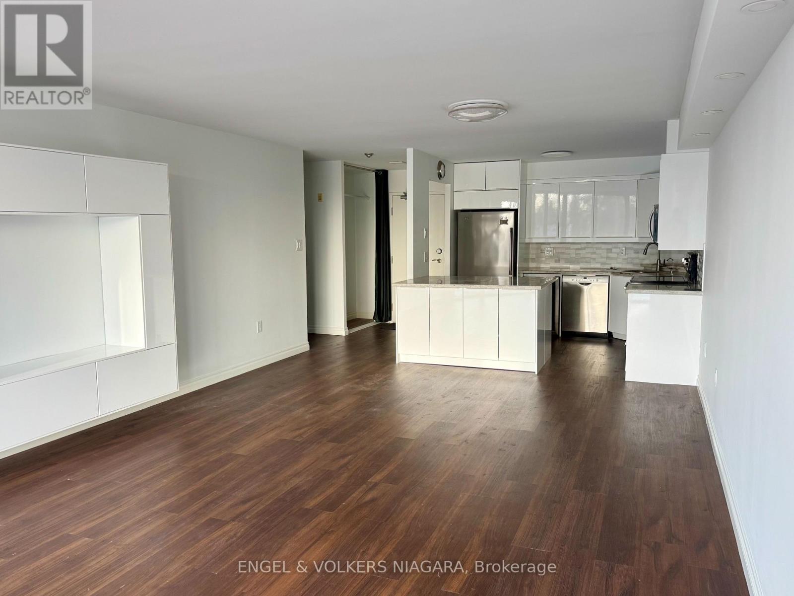 202 - 162 Martindale Road N, St. Catharines (Grapeview), Ontario  L2S 3S4 - Photo 6 - X11964916