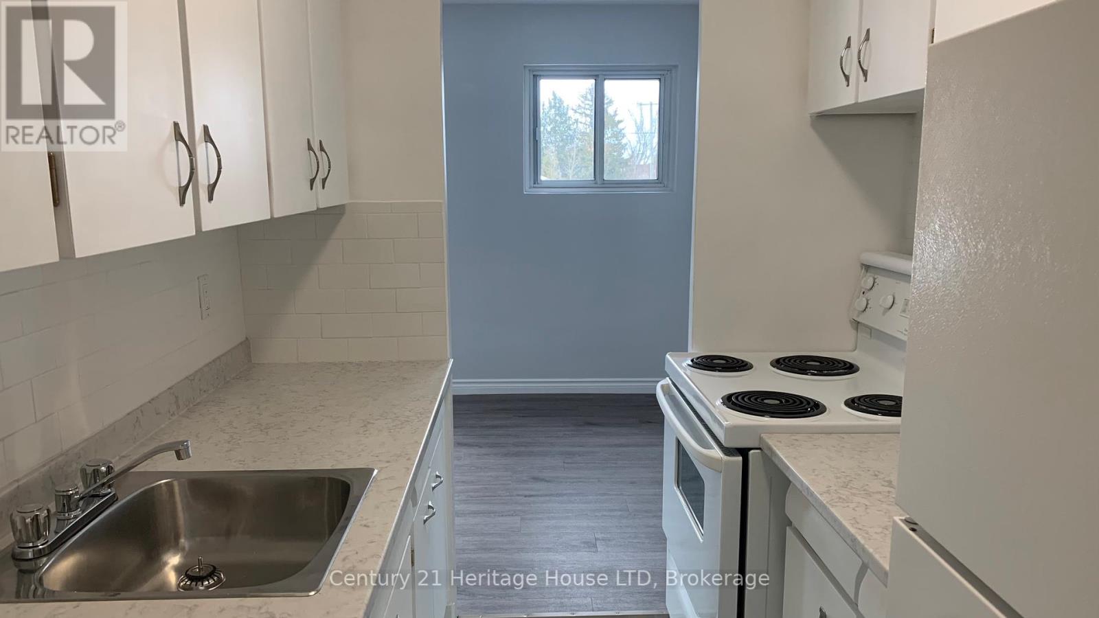 204 - 253 Fitch Street, Welland (769 - Prince Charles), Ontario  L3C 4W3 - Photo 15 - X11965113