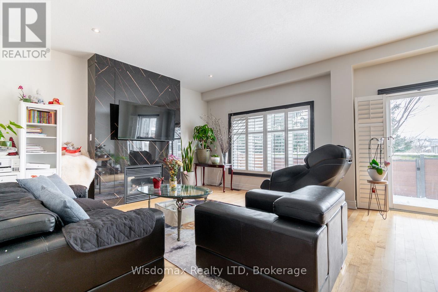 5 - 31 Sunvale Place N, Hamilton (Stoney Creek), Ontario  L8E 4Z6 - Photo 10 - X11966659