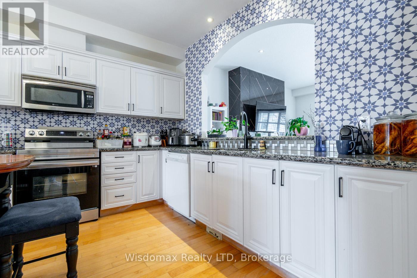 5 - 31 Sunvale Place N, Hamilton (Stoney Creek), Ontario  L8E 4Z6 - Photo 12 - X11966659