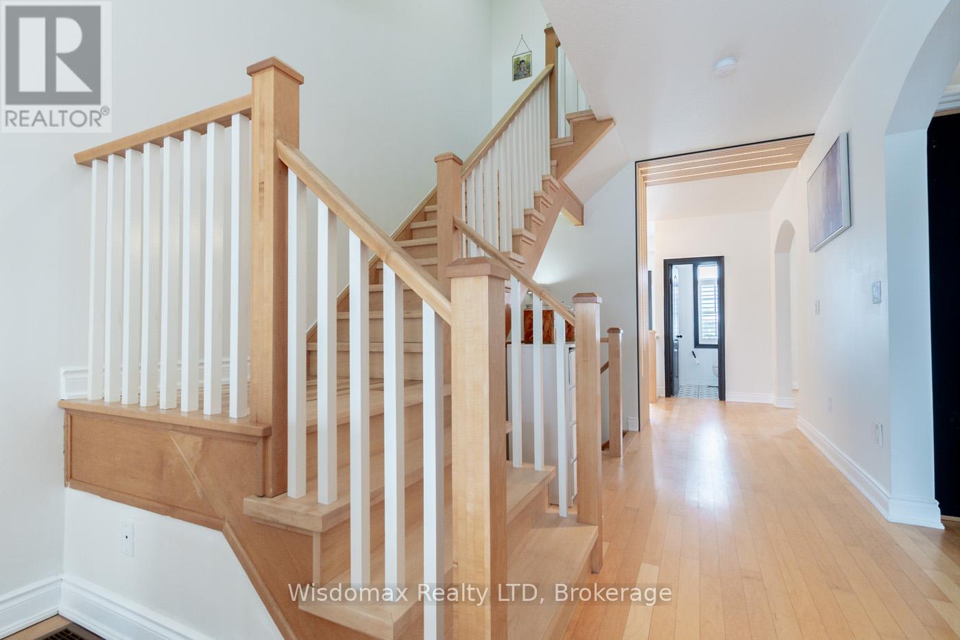5 - 31 Sunvale Place N, Hamilton (Stoney Creek), Ontario  L8E 4Z6 - Photo 4 - X11966659