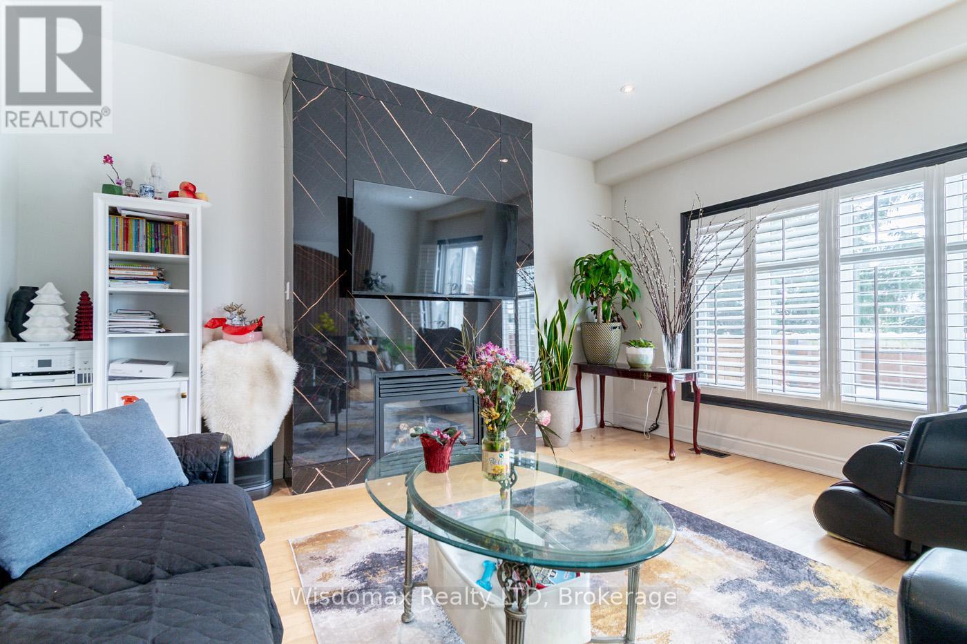 5 - 31 Sunvale Place N, Hamilton (Stoney Creek), Ontario  L8E 4Z6 - Photo 8 - X11966659
