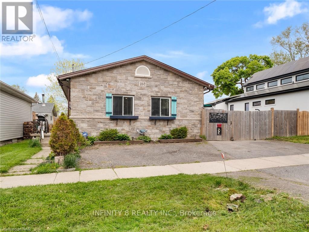 257 Ridge Road S, Fort Erie (337 - Crystal Beach), Ontario  L0S 1B0 - Photo 3 - X11967140