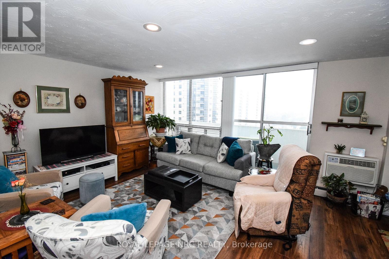 1107 - 35 Towering Heights Boulevard, St. Catharines (461 - Glendale/glenridge), Ontario  L2T 3G8 - Photo 5 - X11968785