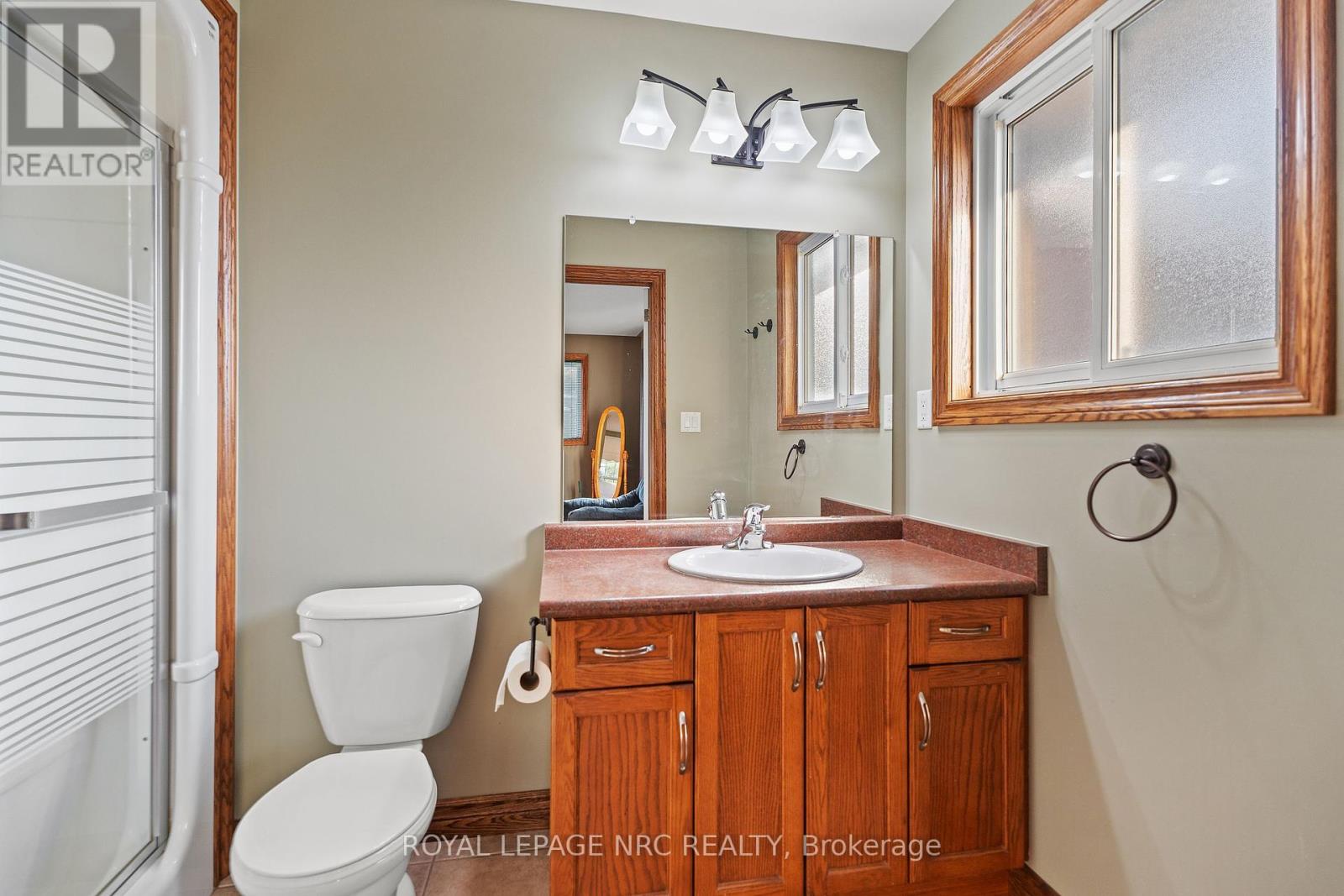 8350 Young Street, Grimsby (055 - Grimsby Escarpment), Ontario  L0R 1M0 - Photo 10 - X11968808