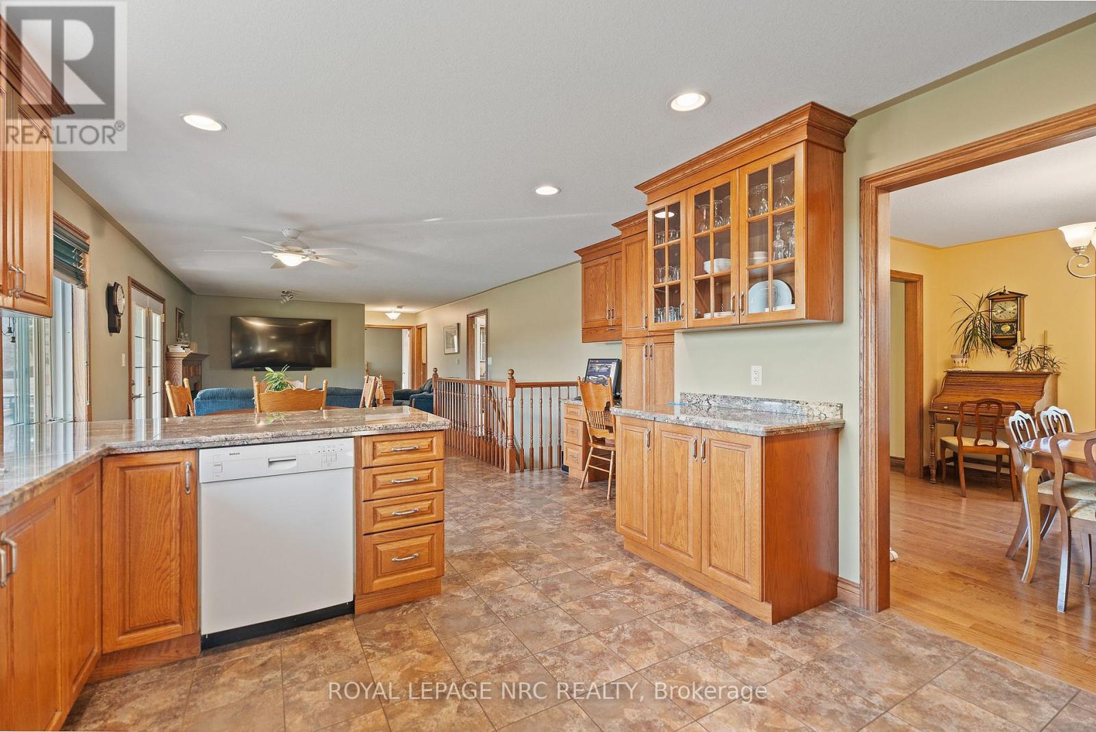 8350 Young Street, Grimsby (055 - Grimsby Escarpment), Ontario  L0R 1M0 - Photo 6 - X11968808