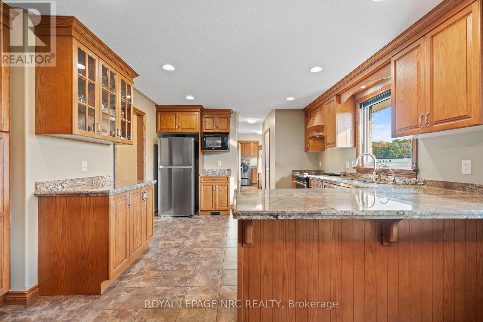 8350 Young Street, Grimsby (055 - Grimsby Escarpment), Ontario  L0R 1M0 - Photo 7 - X11968808