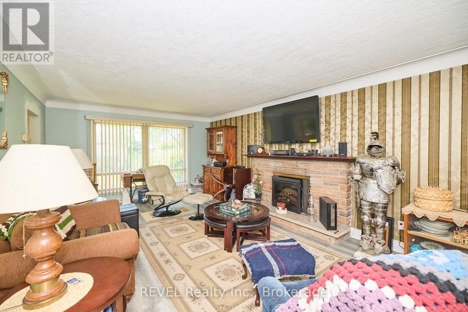 7205 Sharon Avenue, Niagara Falls (217 - Arad/fallsview), Ontario  L2G 5W8 - Photo 4 - X11970914