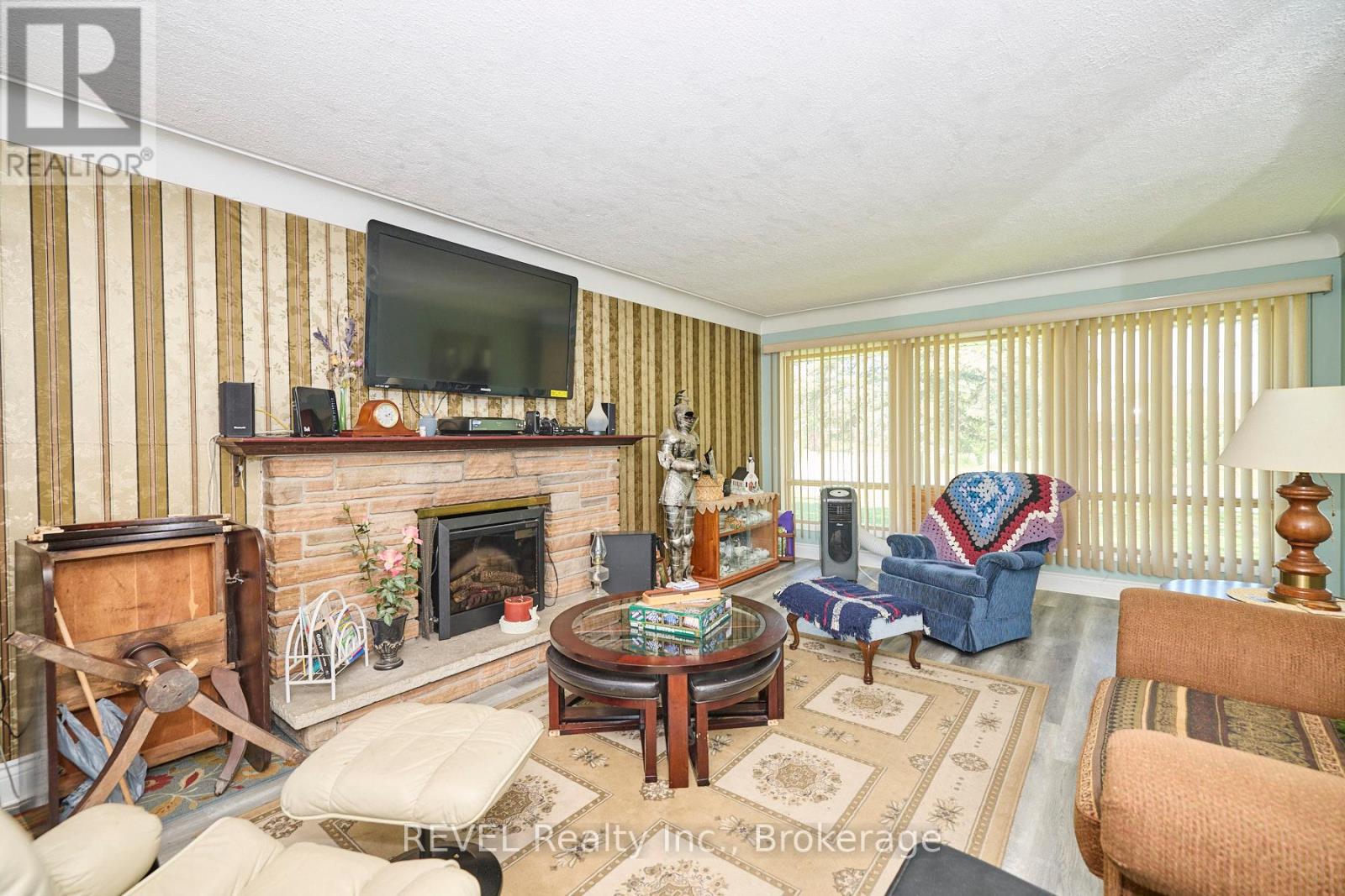 7205 Sharon Avenue, Niagara Falls (217 - Arad/fallsview), Ontario  L2G 5W8 - Photo 6 - X11970914