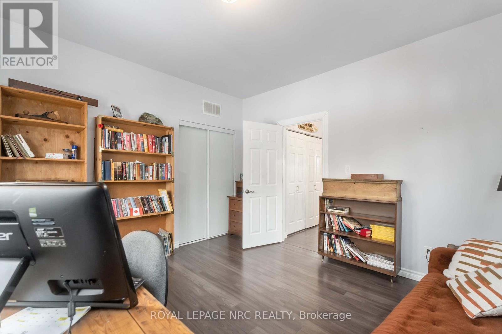 207 Cambridge Road E, Fort Erie (Crystal Beach), Ontario  L0S 1B0 - Photo 19 - X11971815