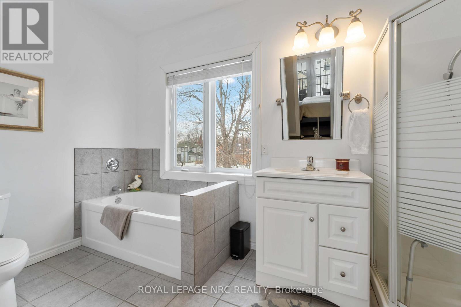 207 Cambridge Road E, Fort Erie (Crystal Beach), Ontario  L0S 1B0 - Photo 28 - X11971815