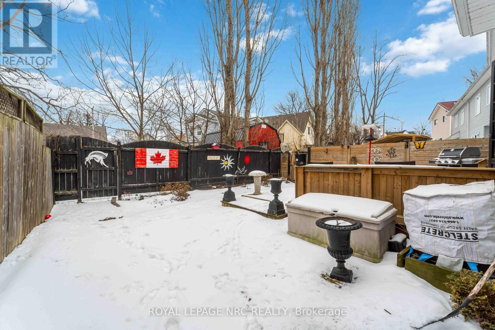 207 Cambridge Road E, Fort Erie (Crystal Beach), Ontario  L0S 1B0 - Photo 32 - X11971815