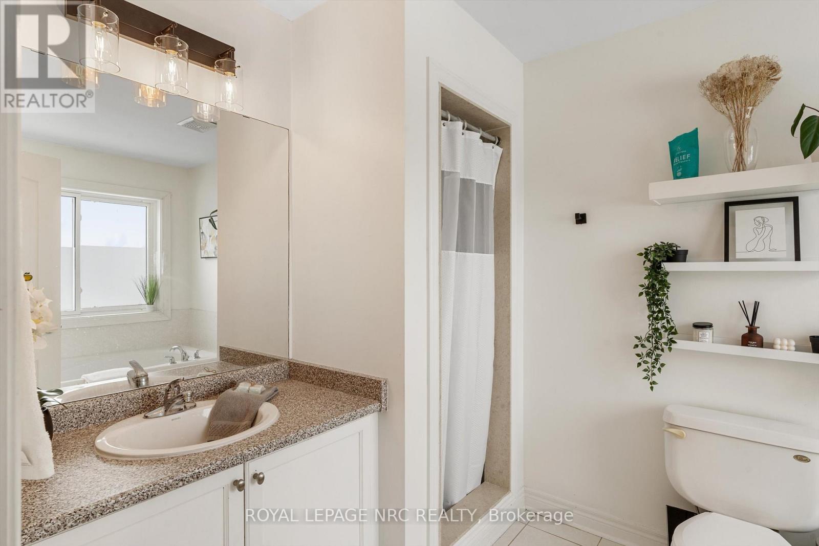 6 Mackenzie King Avenue, St. Catharines (Secord Woods), Ontario  L2P 0A1 - Photo 22 - X11973043