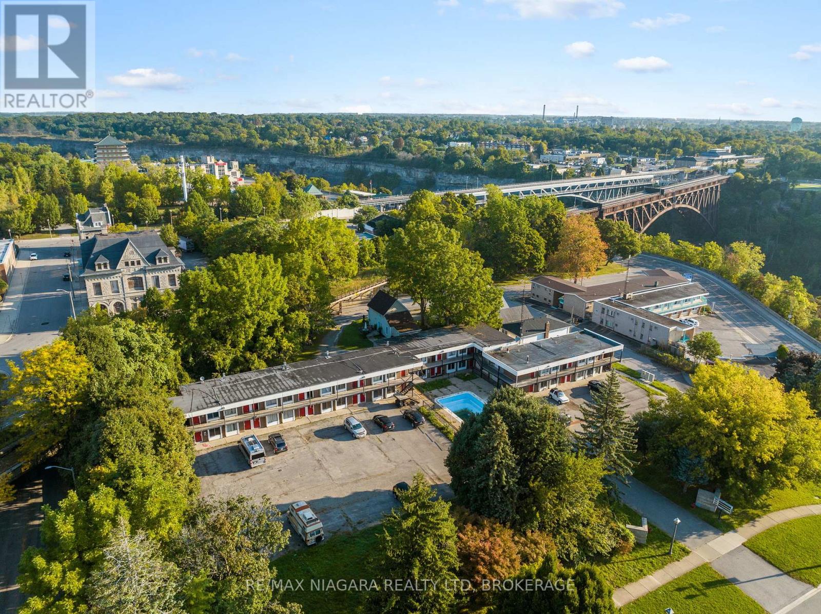 4625 Cataract Avenue, Niagara Falls (210 - Downtown), Ontario  L2E 3M3 - Photo 21 - X11978497