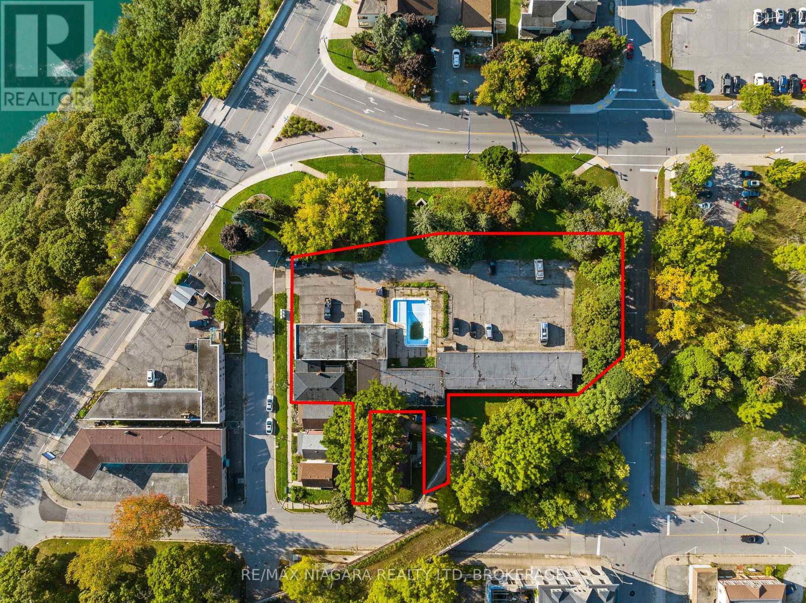 4625 Cataract Avenue, Niagara Falls (210 - Downtown), Ontario  L2E 3M3 - Photo 36 - X11978497