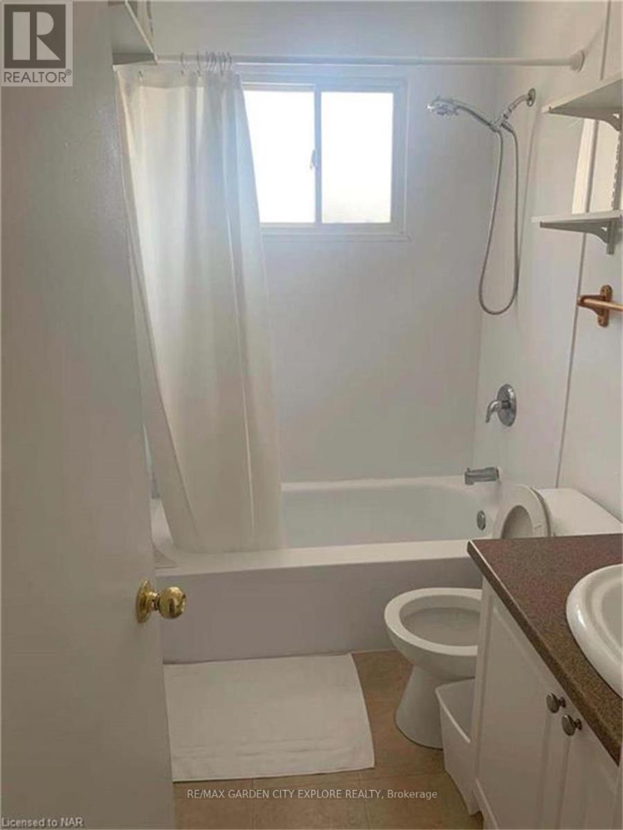 3 - 358-360 Glenridge Avenue, St. Catharines (461 - Glendale/glenridge), Ontario  L2T 3K7 - Photo 6 - X11982568