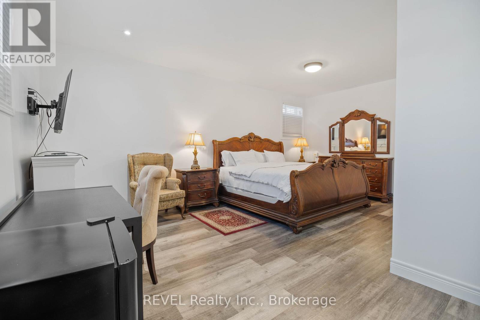 527 Mississagua Street, Niagara-On-The-Lake (101 - Town), Ontario  L0S 1J0 - Photo 44 - X11983216
