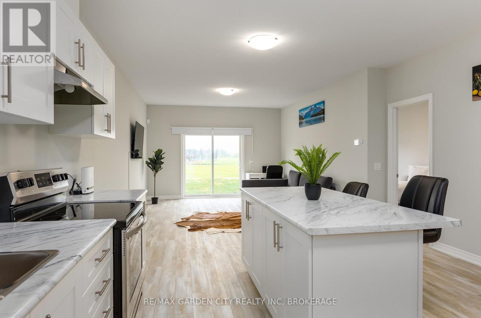 34 Bounty Avenue, Thorold (560 - Rolling Meadows), Ontario  L2V 0H3 - Photo 11 - X11983833