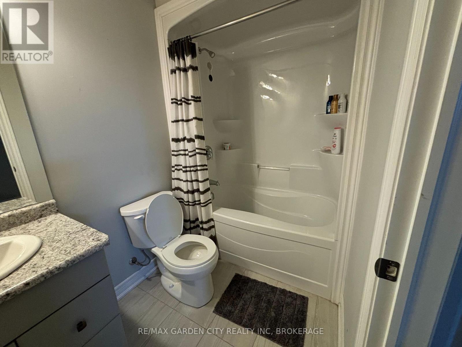 34 Bounty Avenue, Thorold (560 - Rolling Meadows), Ontario  L2V 0H3 - Photo 29 - X11983833