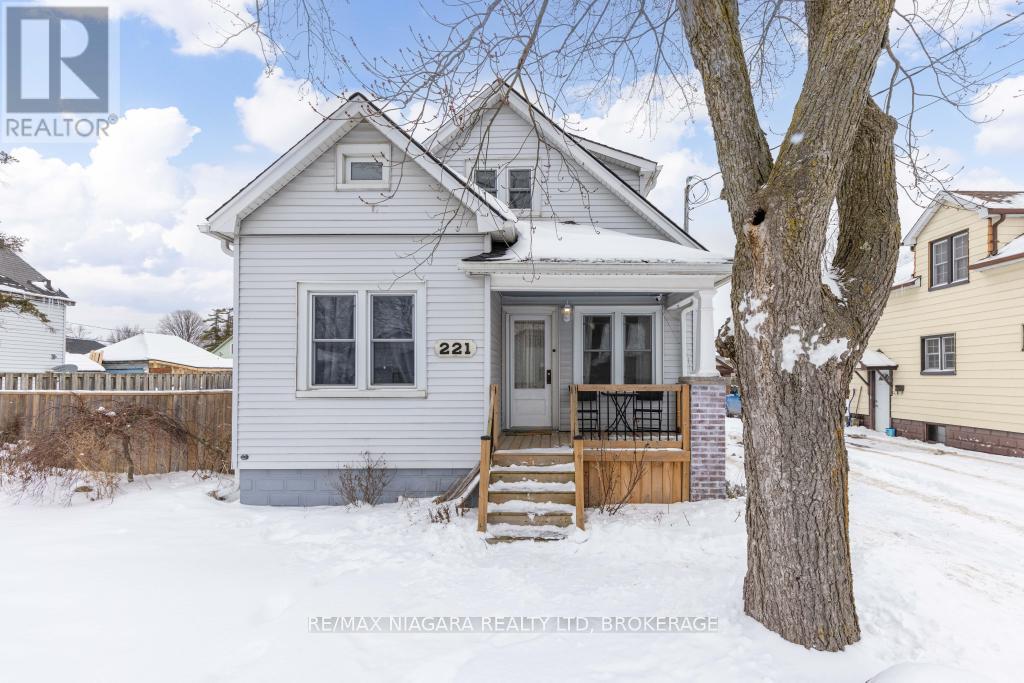 221 WRIGHT STREET, welland (773 - lincoln/crowland), Ontario