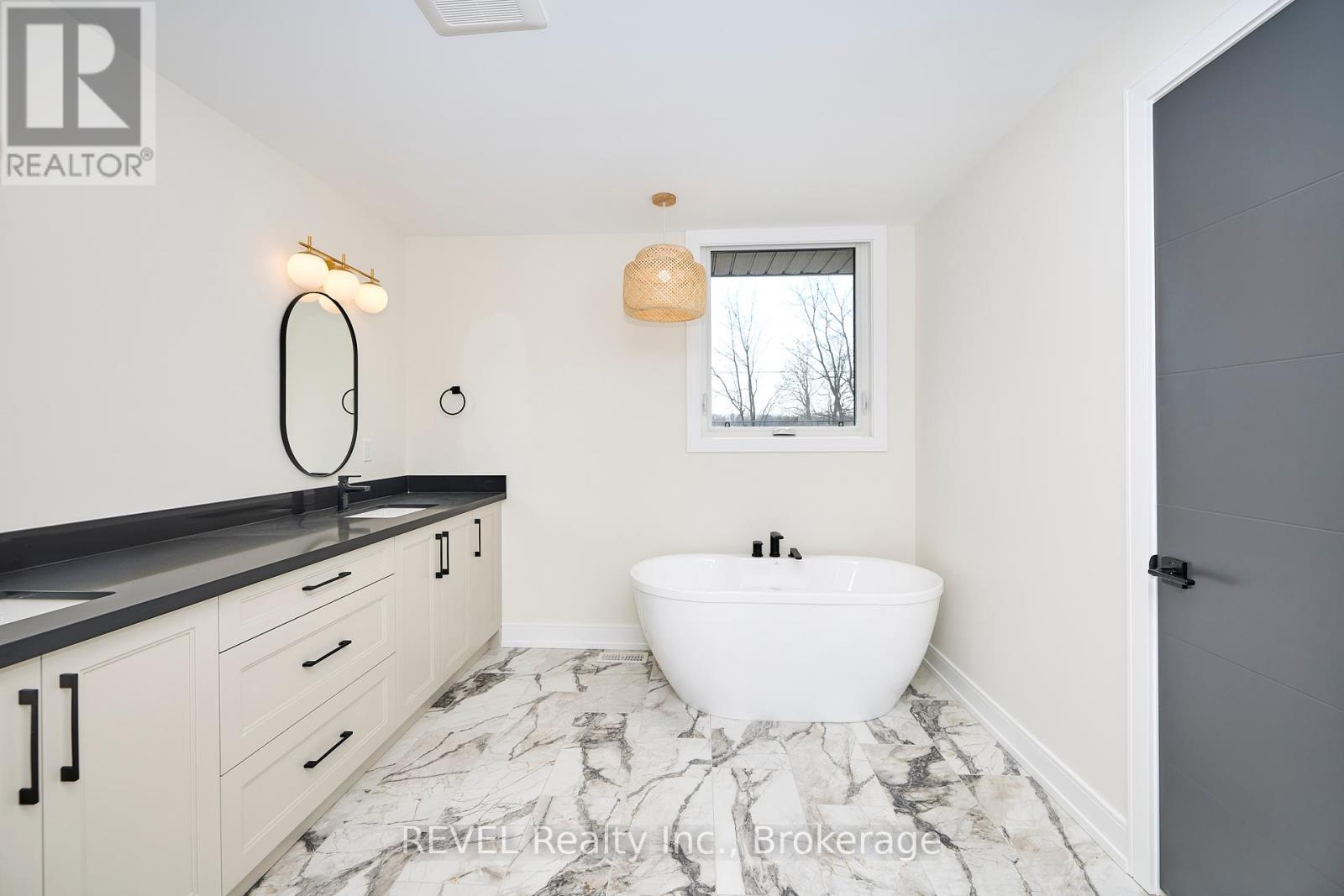 95 Port Robinson Road, Pelham (662 - Fonthill), Ontario  L3B 5N5 - Photo 28 - X11985710