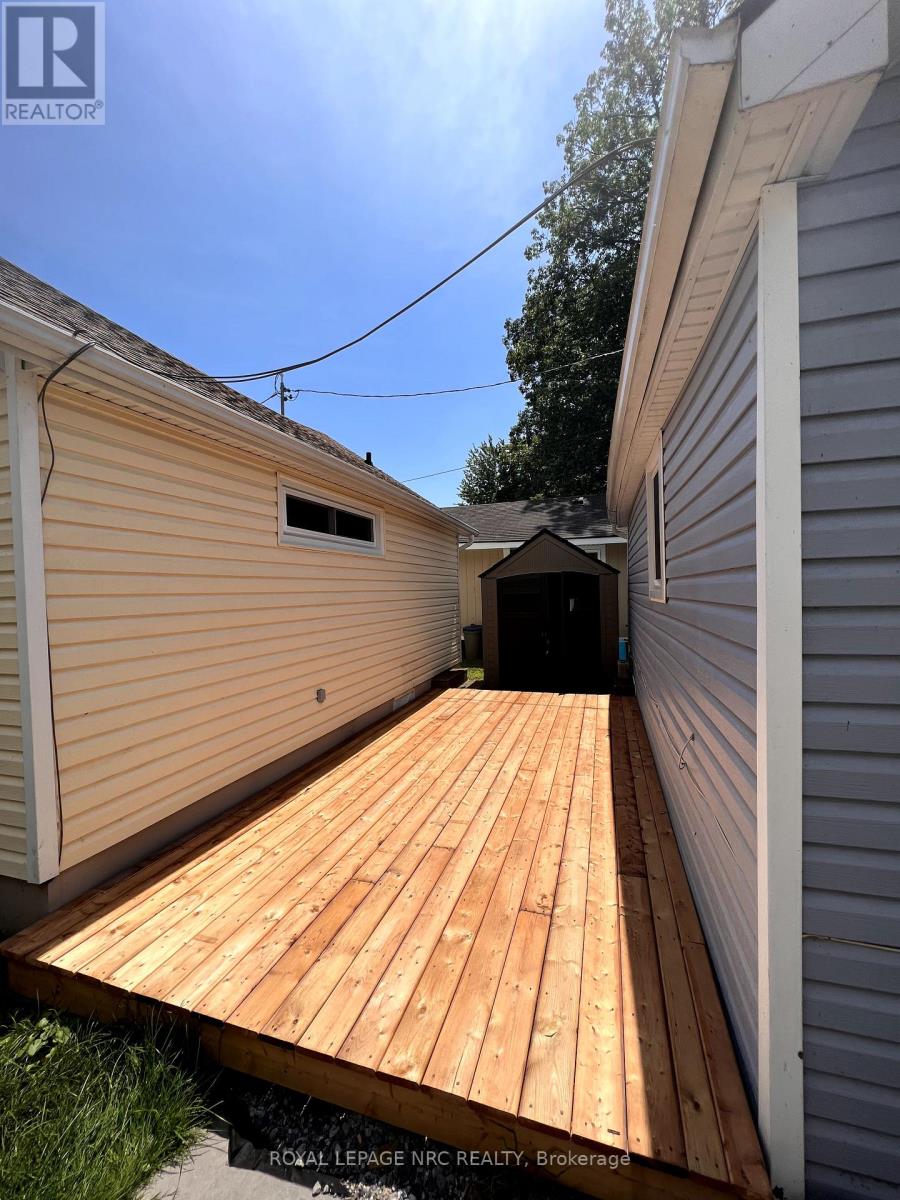 387 Elmwood Avenue, Fort Erie (Crystal Beach), Ontario  L0S 1B0 - Photo 10 - X11988507