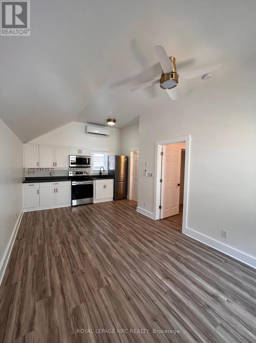 387 Elmwood Avenue, Fort Erie (Crystal Beach), Ontario  L0S 1B0 - Photo 13 - X11988507