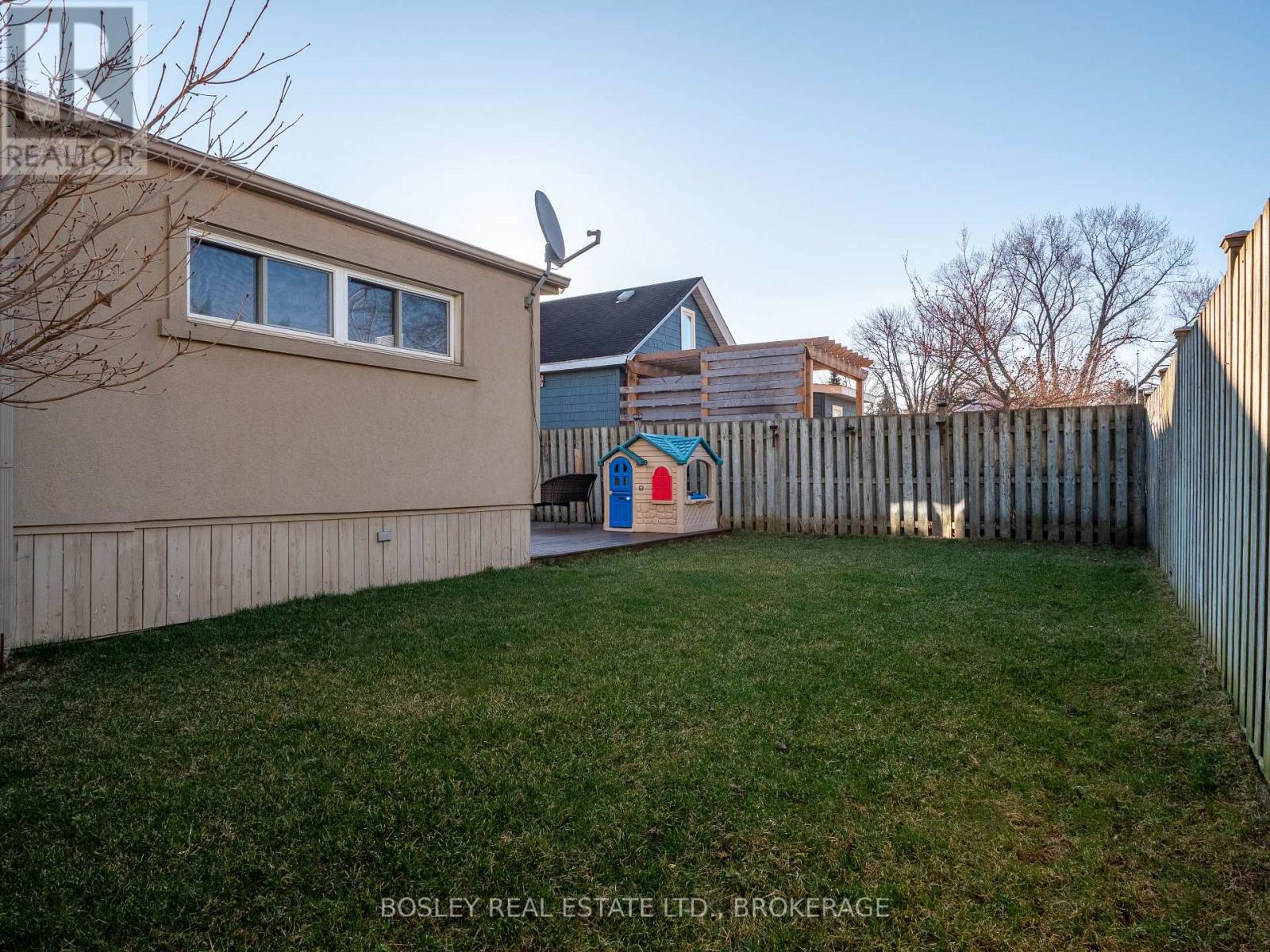 9 Shelley Avenue, St. Catharines (438 - Port Dalhousie), Ontario  L2N 5L4 - Photo 29 - X11990640