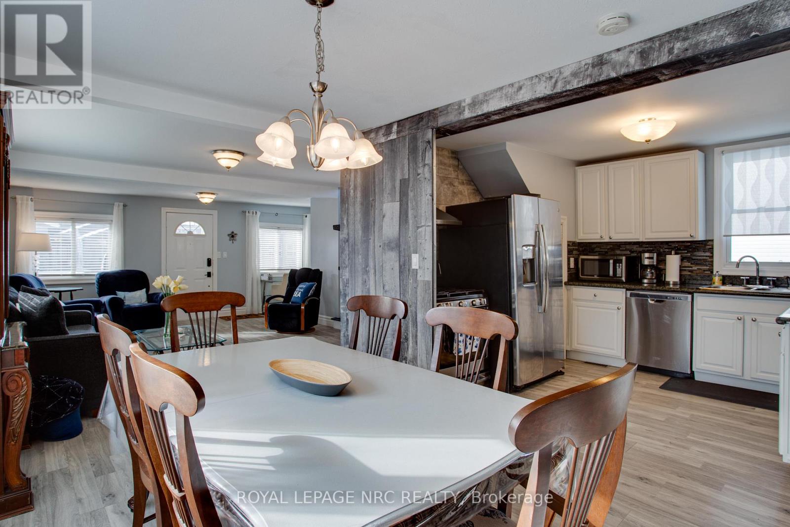 3776 Fairfield Avenue, Fort Erie (337 - Crystal Beach), Ontario  L0S 1B0 - Photo 16 - X11992684