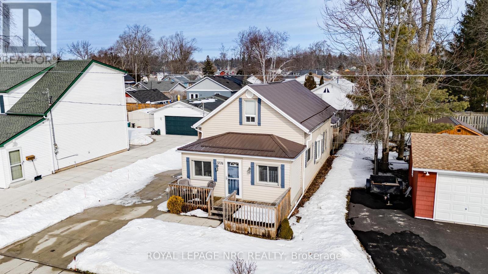 3776 Fairfield Avenue, Fort Erie (337 - Crystal Beach), Ontario  L0S 1B0 - Photo 4 - X11992684