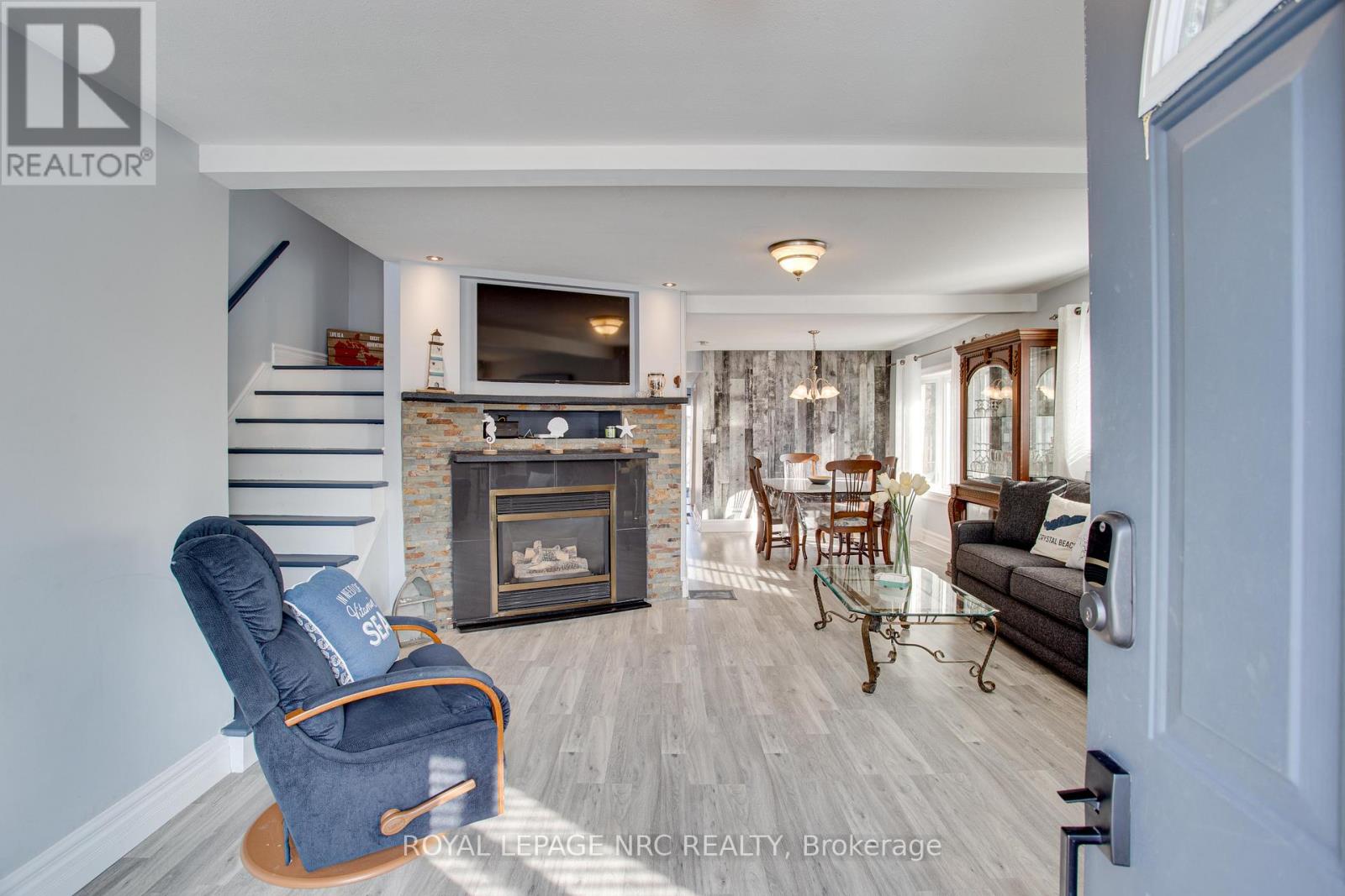 3776 Fairfield Avenue, Fort Erie (337 - Crystal Beach), Ontario  L0S 1B0 - Photo 7 - X11992684