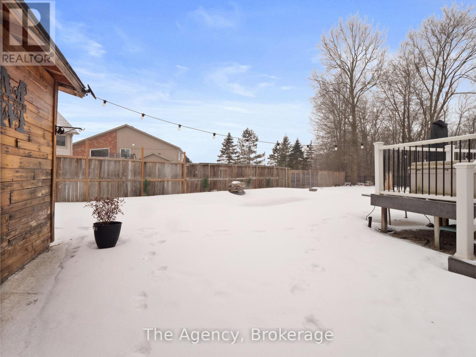 4344 Southerland Court, Niagara Falls (224 - Lyons Creek), Ontario  L2G 7W4 - Photo 3 - X11994193