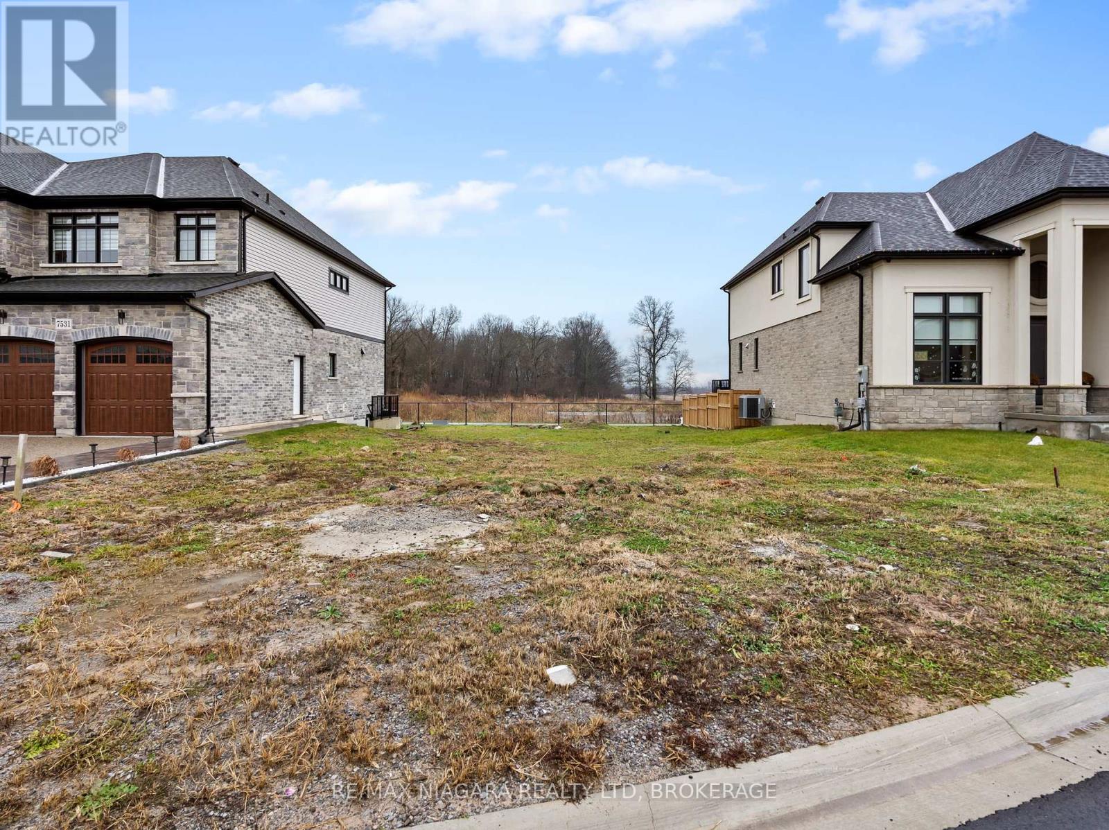 7521 Sherrilee Crescent, Niagara Falls (222 - Brown), Ontario  L2H 3T4 - Photo 13 - X11994457