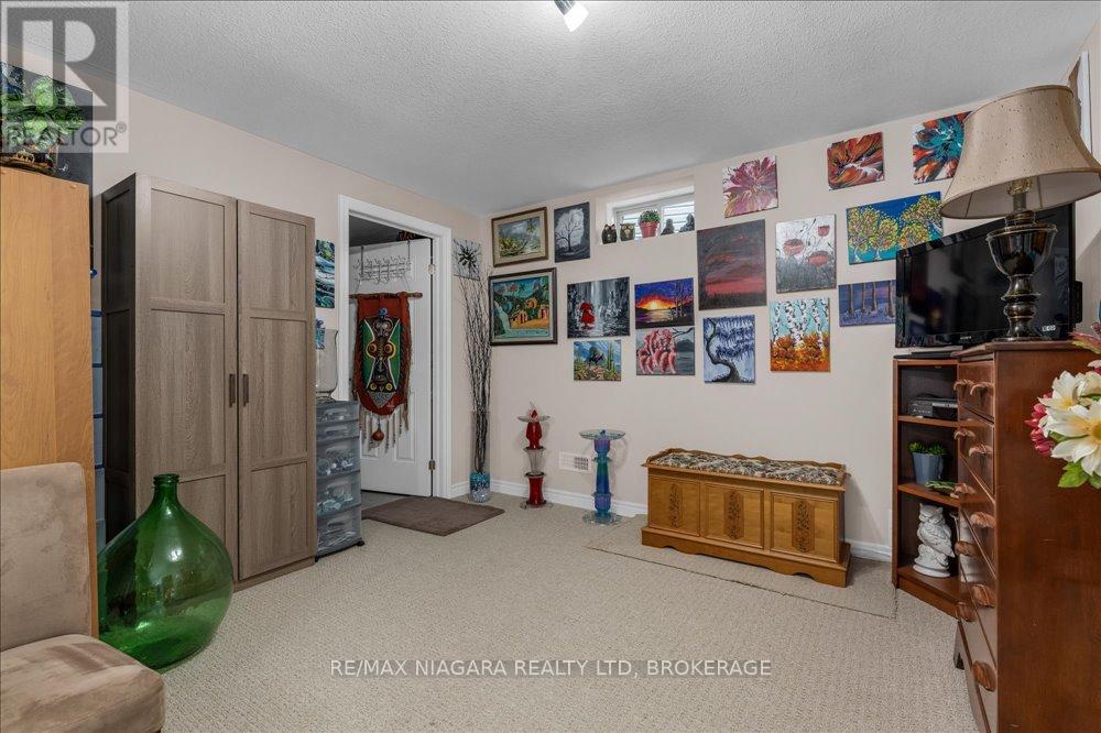 14 - 77 Avery Crescent, St. Catharines (456 - Oakdale), Ontario  L2P 0E5 - Photo 28 - X11996017