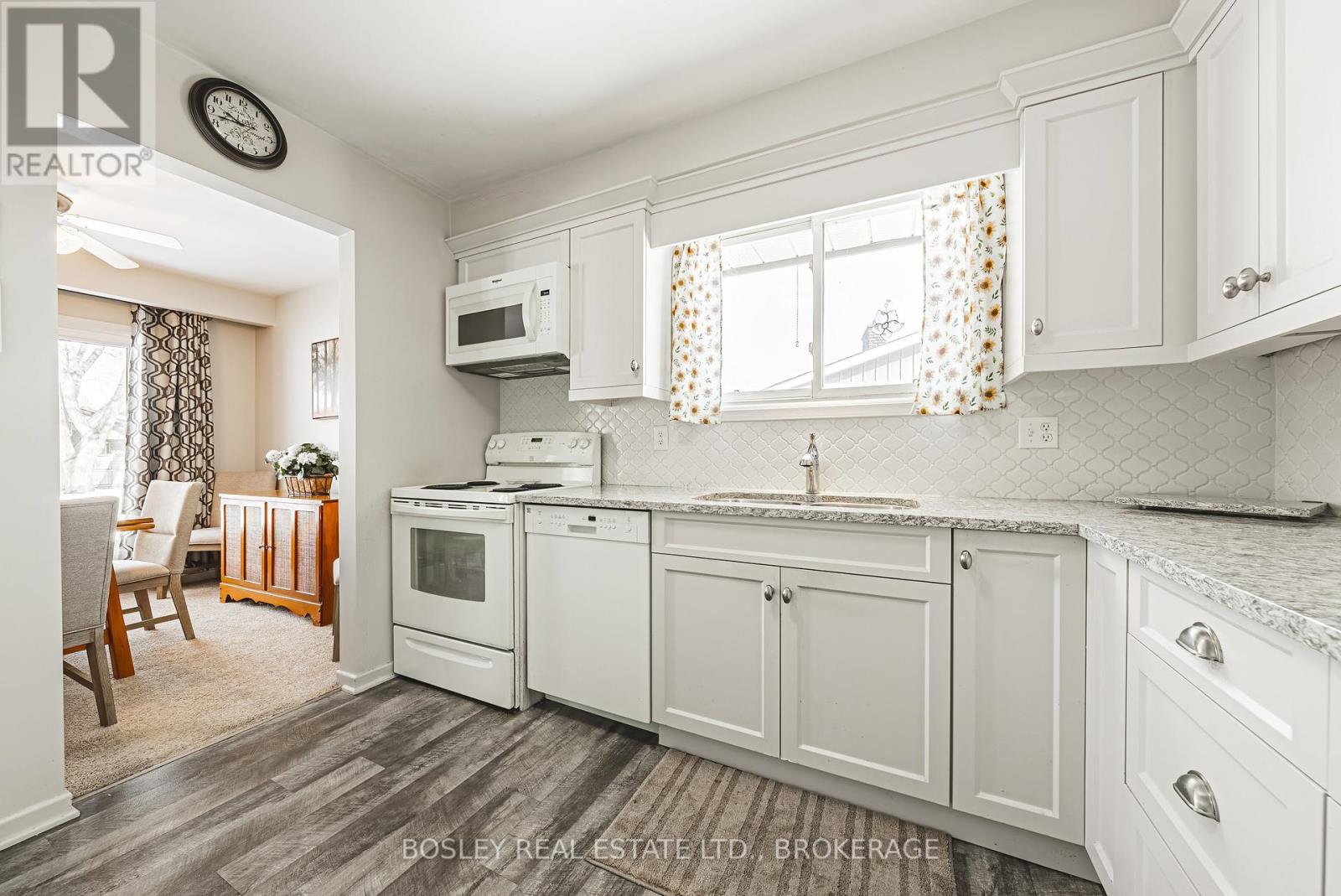 3144 Rapelje Street, Niagara Falls (Chippawa), Ontario  L2G 7B8 - Photo 11 - X11996232
