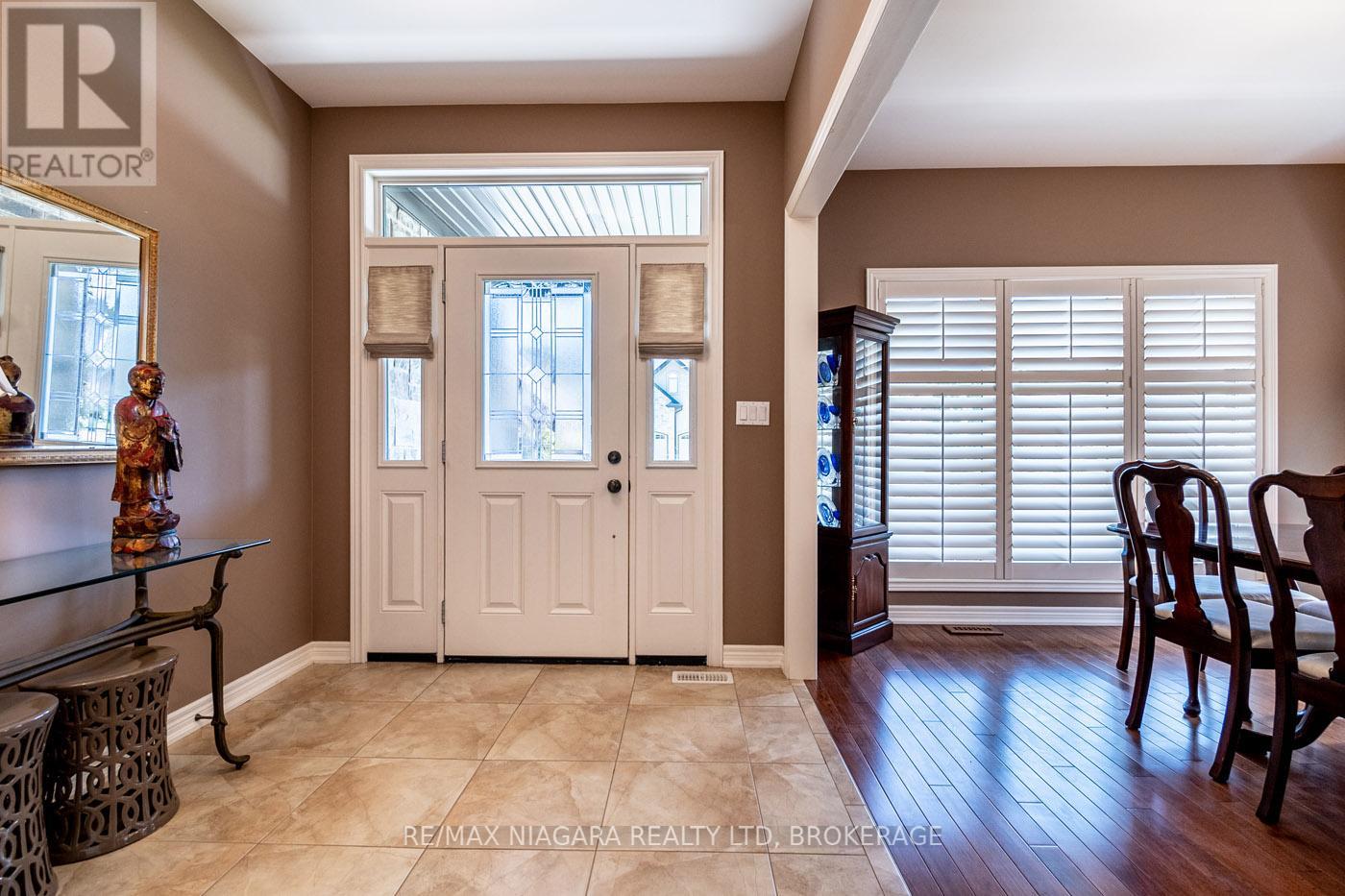 23 Goring Way, Niagara-On-The-Lake (105 - St. Davids), Ontario  L0S 1J1 - Photo 2 - X11997225