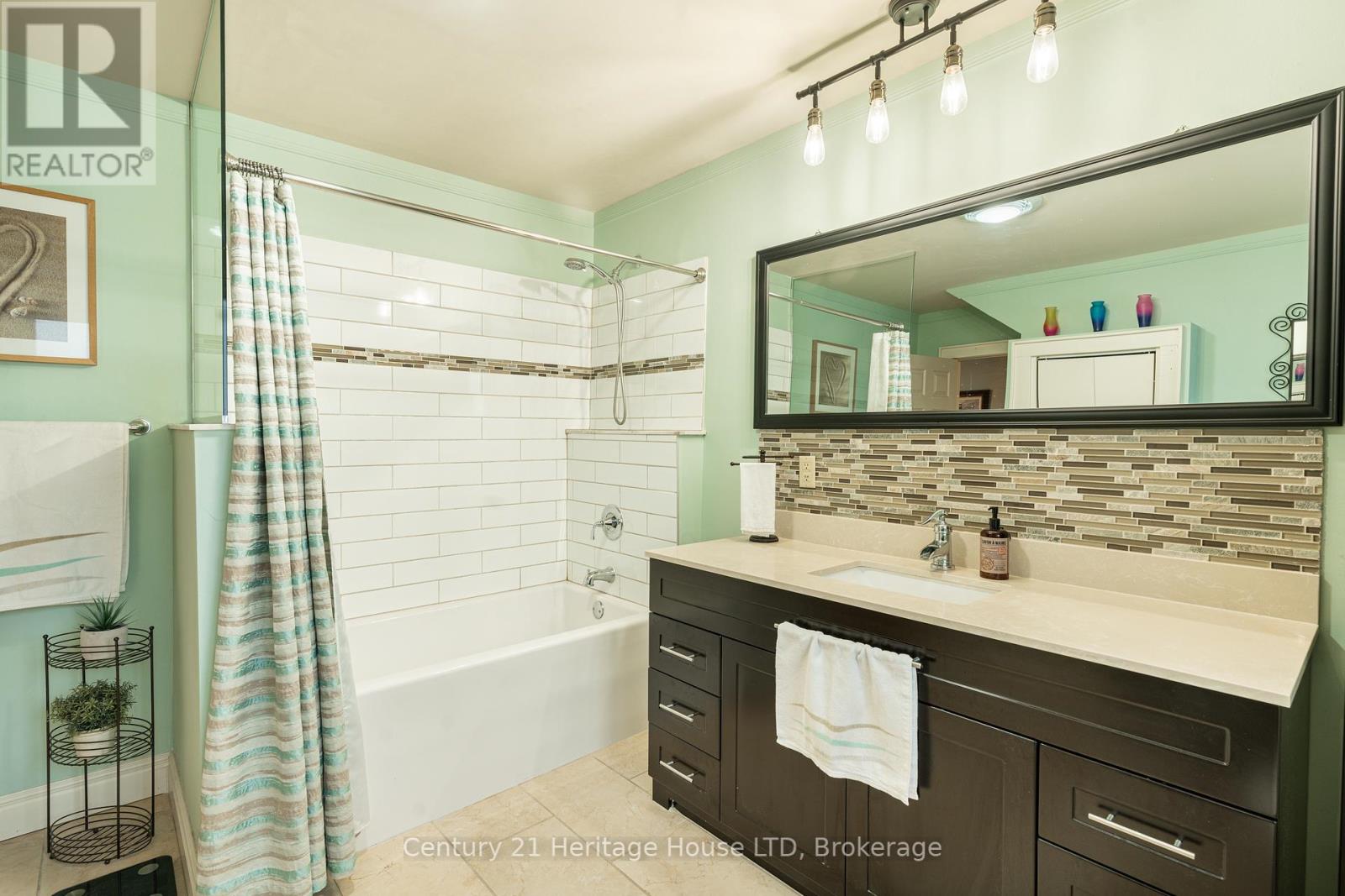 25 Highlander St Street, Niagara-On-The-Lake (106 - Queenston), Ontario  L0S 1L0 - Photo 31 - X11997998