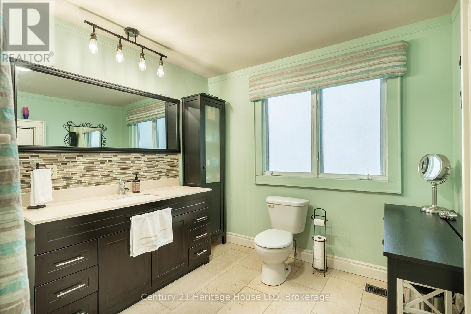 25 Highlander St Street, Niagara-On-The-Lake (106 - Queenston), Ontario  L0S 1L0 - Photo 32 - X11997998
