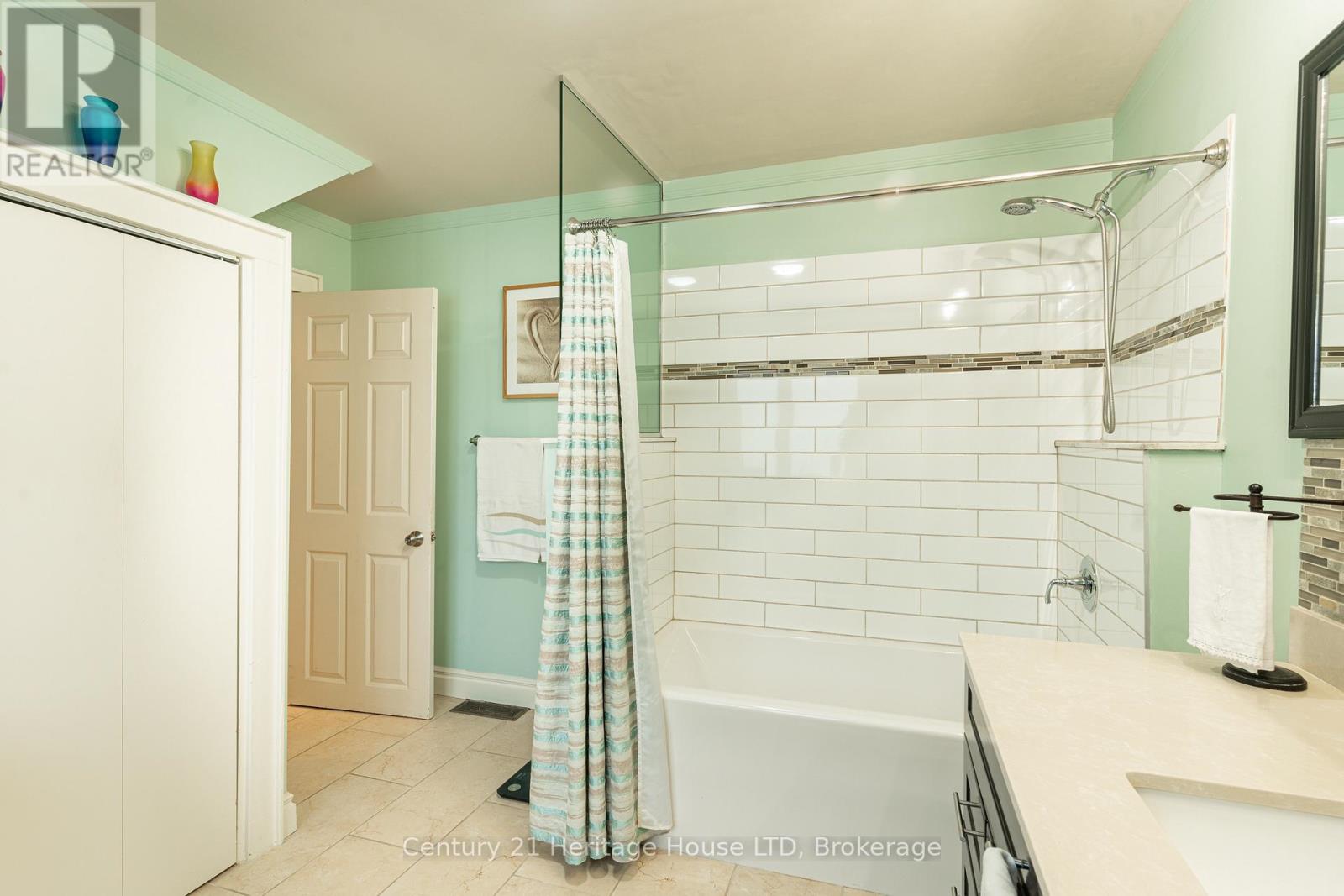 25 Highlander St Street, Niagara-On-The-Lake (106 - Queenston), Ontario  L0S 1L0 - Photo 33 - X11997998