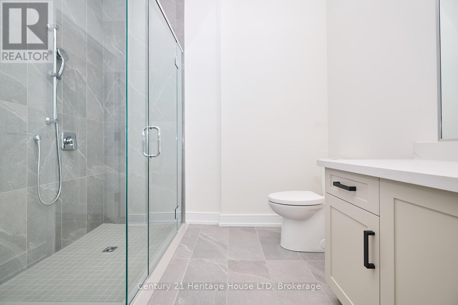 203 - 300b Fourth Avenue, St. Catharines (459 - Ridley), Ontario  L2S 0E6 - Photo 18 - X11999566