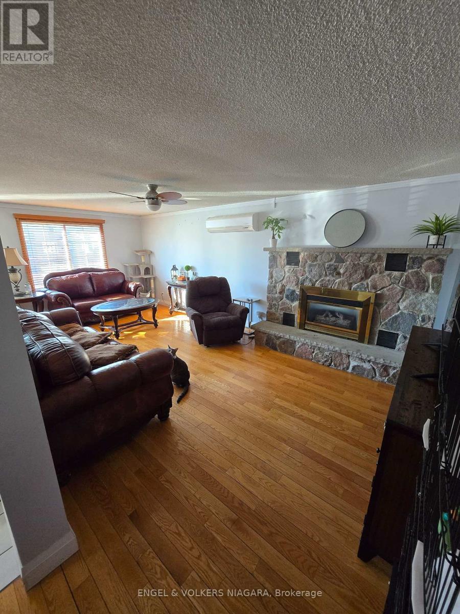 38 Lyons Avenue, Welland (773 - Lincoln/crowland), Ontario  L3B 1L7 - Photo 7 - X11999722