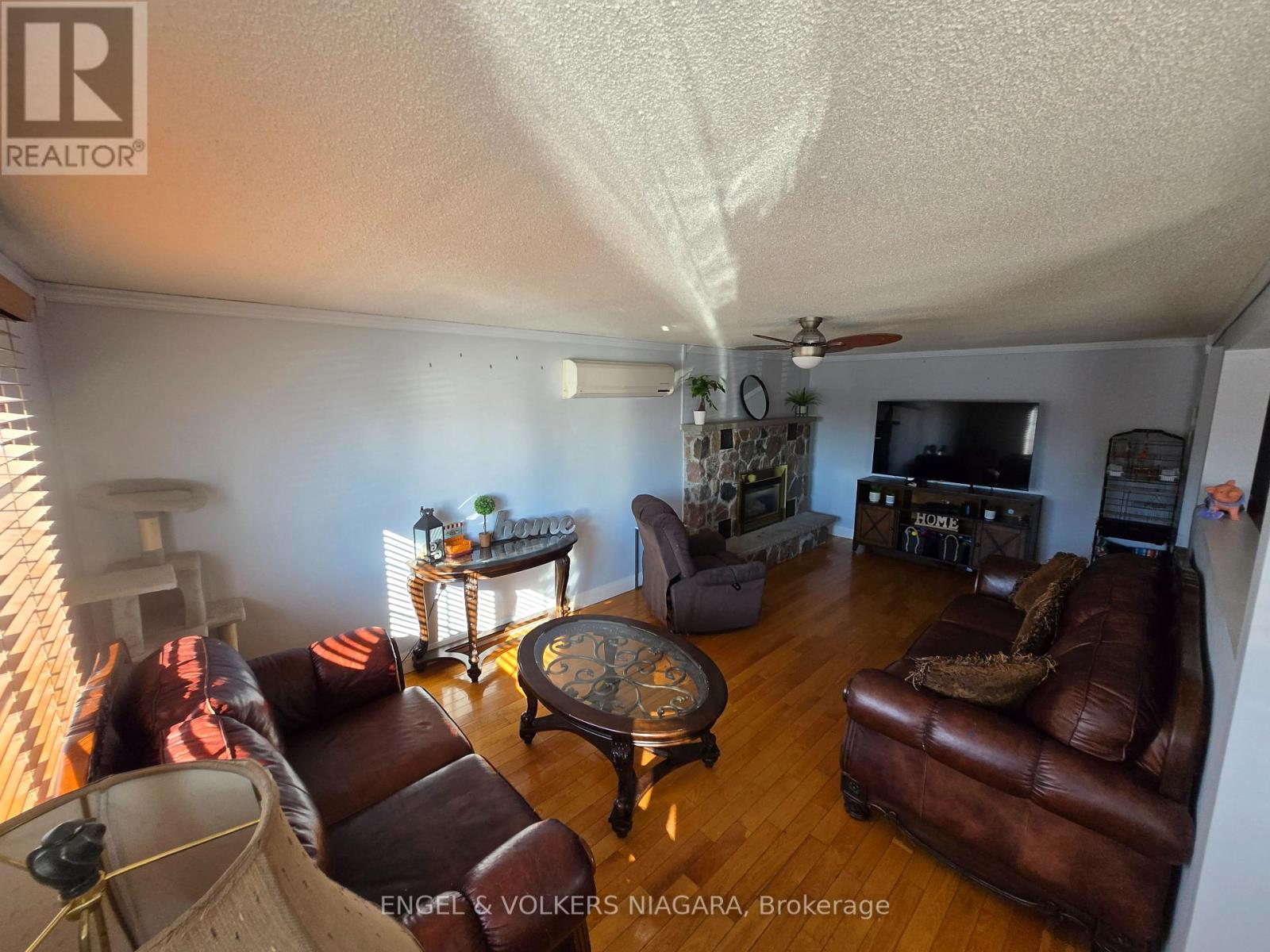 38 Lyons Avenue, Welland (773 - Lincoln/crowland), Ontario  L3B 1L7 - Photo 8 - X11999722