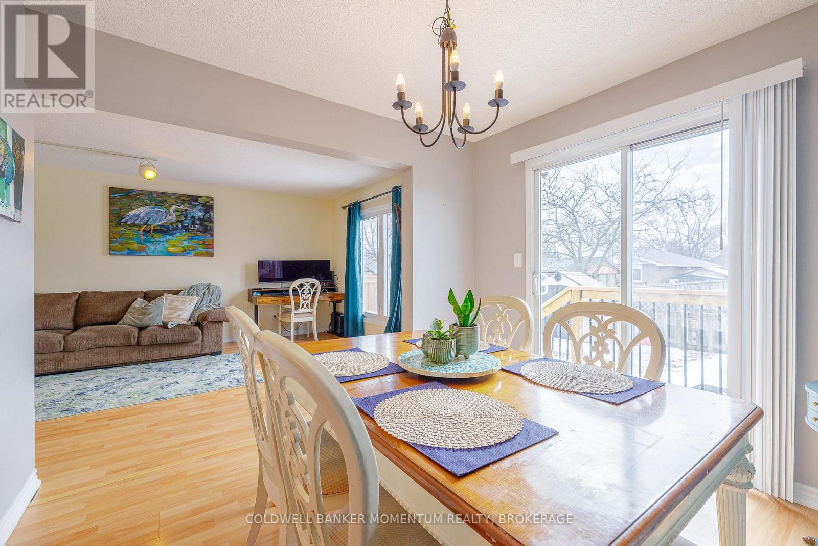 6 Rannie Court, Thorold (558 - Confederation Heights), Ontario  L2V 4X2 - Photo 10 - X12000094