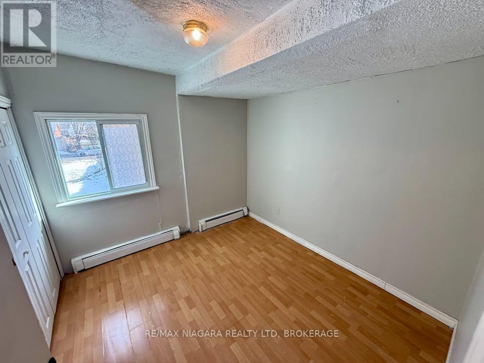 6 - 76 Albert Street, St. Catharines (451 - Downtown), Ontario  L2R 2H1 - Photo 2 - X12002262