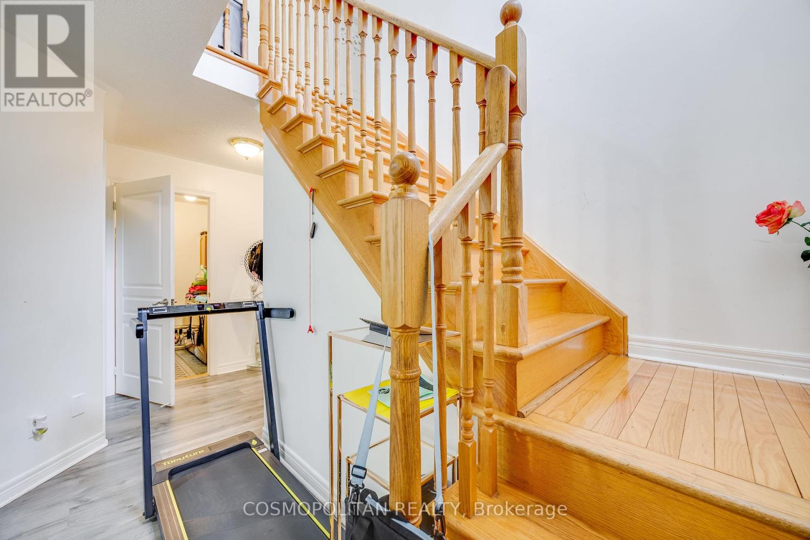 53 Longfellow Avenue, St. Catharines (452 - Haig), Ontario  L2R 6N8 - Photo 11 - X12003001