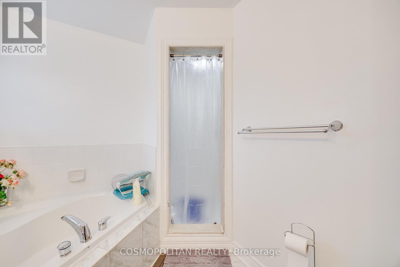 53 Longfellow Avenue, St. Catharines (452 - Haig), Ontario  L2R 6N8 - Photo 14 - X12003001
